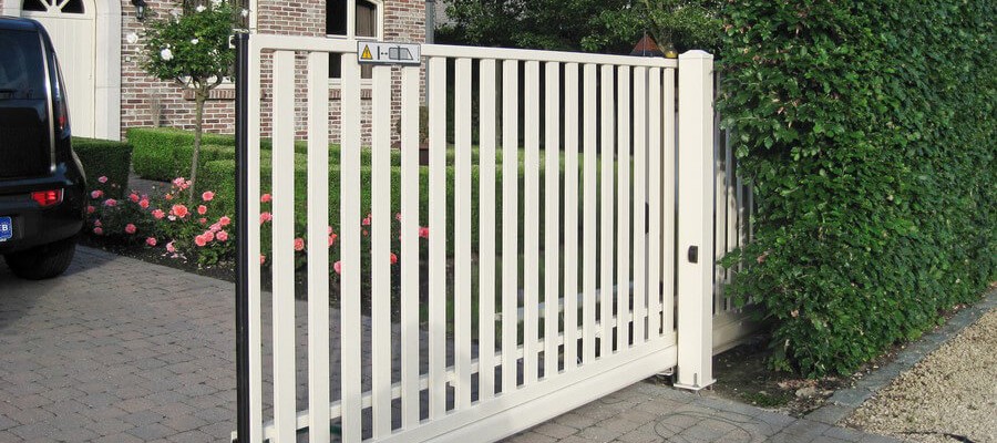 lakossagi-uszokapu-12