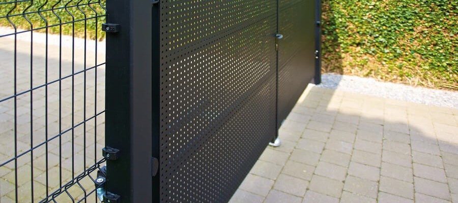 lakossagi-keszarnyu-kapuk-05b